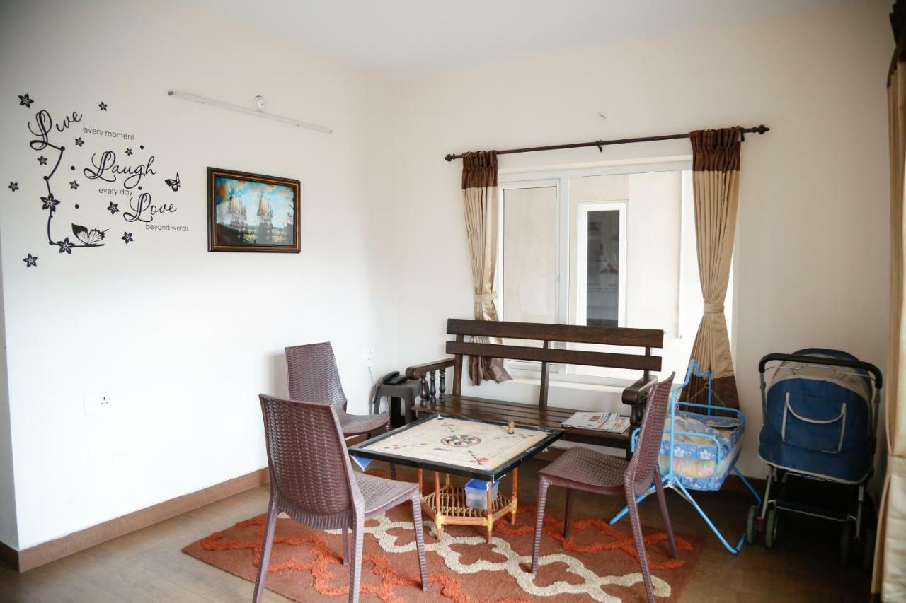Paradise Perfect - Non Smoking Non Alcoholic No Unmarried Couples Ooty Exterior foto