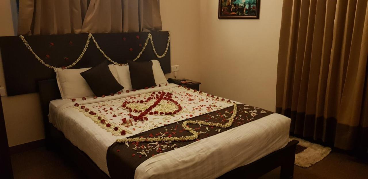 Paradise Perfect - Non Smoking Non Alcoholic No Unmarried Couples Ooty Exterior foto